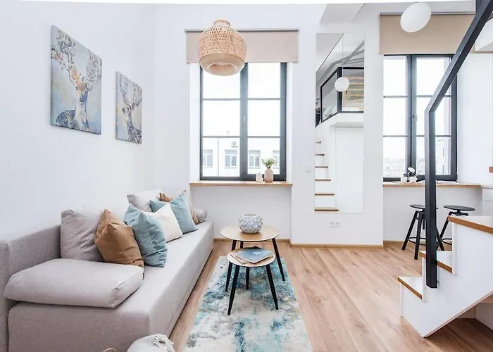 Warm And Light Loft Near Centre Вильнюс