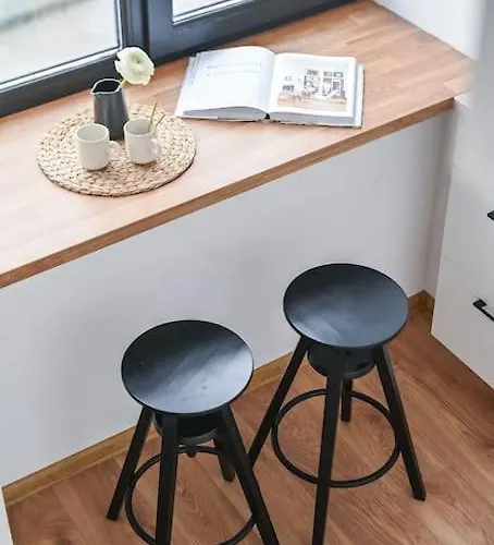 Warm And Light Loft Near Centre