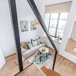 Warm And Light Loft Near Centre Appartement