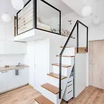 Warm And Light Loft Near Centre Appartement *